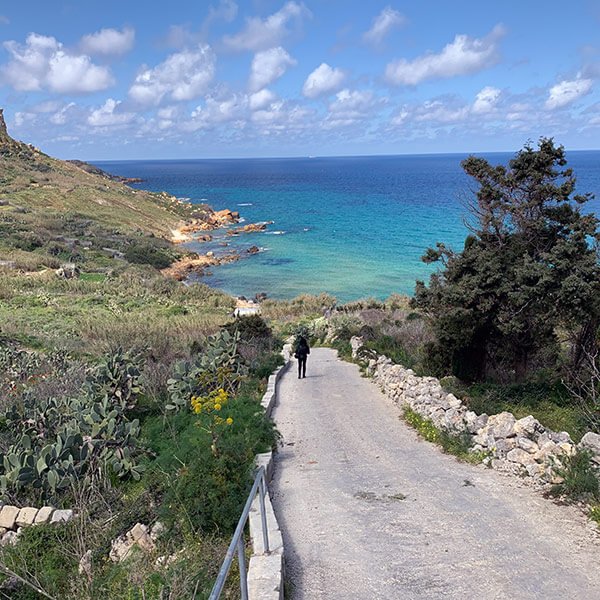 Uphill or downhill straight to the beaches and the sea: hiking in Gozo is worth it and the landscape is always spectacular
